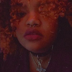 Meet your Posher, Uriel